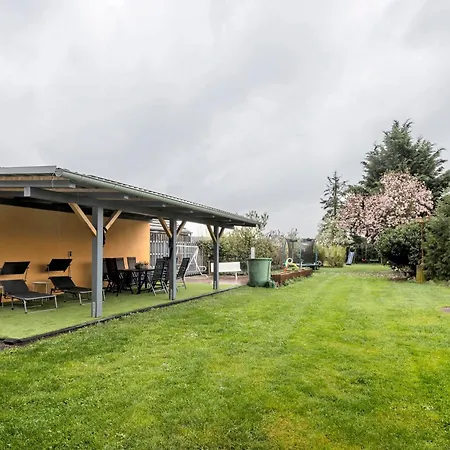 بيت للعطل Familienhaus Mit Riesigem Garten *