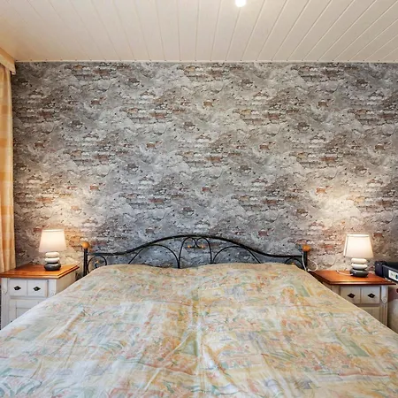 Familienhaus Mit Riesigem Garten بيت للعطل *